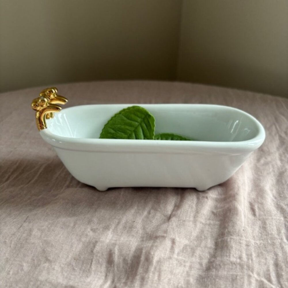 Lovely Porcelain Soap Dish